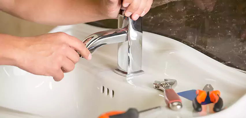 Bathtub Faucet Replacement in Newport Beach