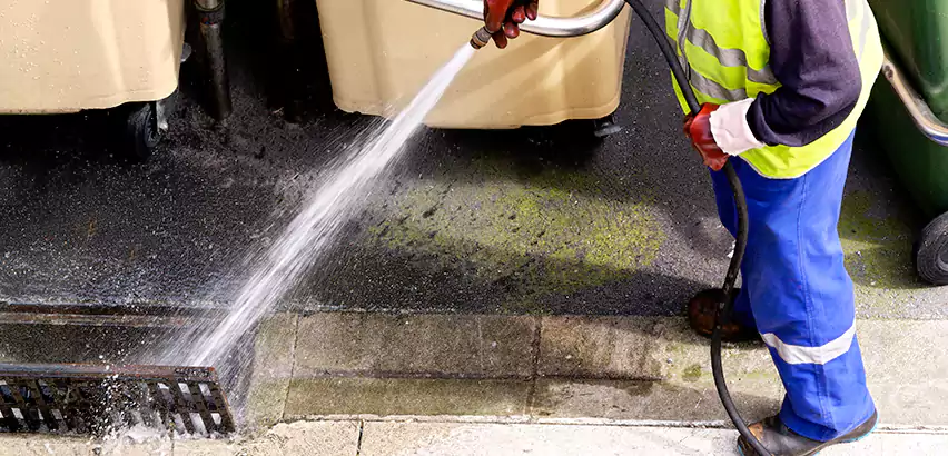 Jet Drain Cleaning in Newport Beach